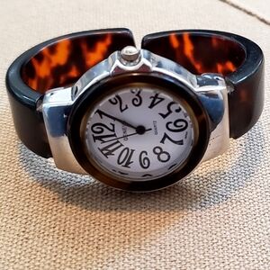 Geneva Quartz 80's Tortoise Cuff Analog Watch Stainless Steel New Battery